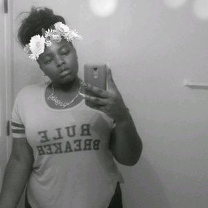 Meet your Posher, Shainah